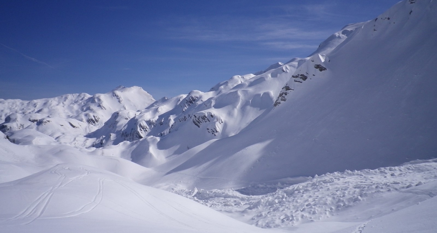 4 . stopnja nevarnosti snežnih plazov nad gozdno mejo 